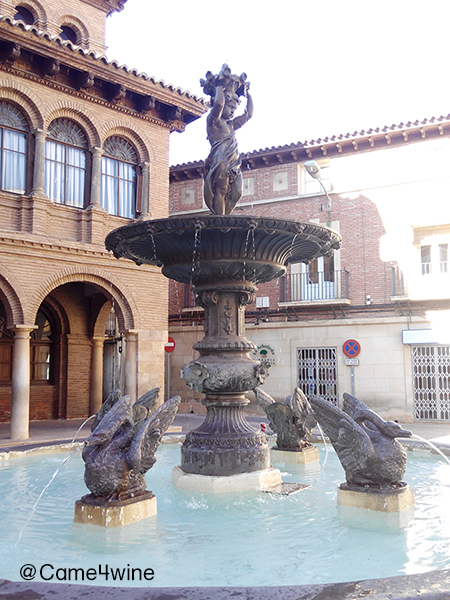 Fountain-of-La-Mora
